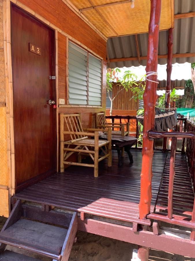 Montra Long Beach Bungalows Ko Lanta Buitenkant foto