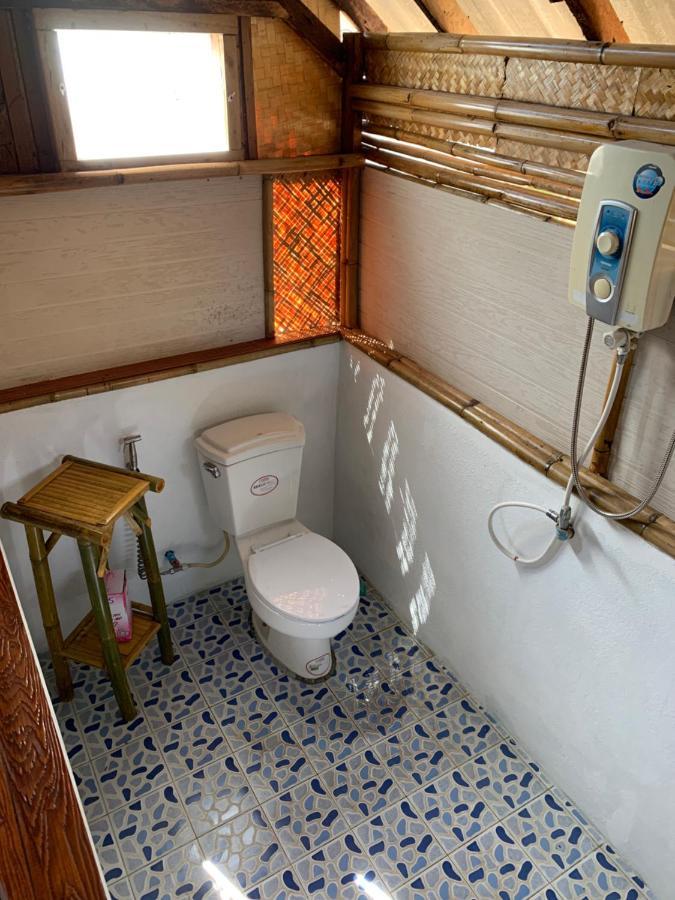 Montra Long Beach Bungalows Ko Lanta Buitenkant foto