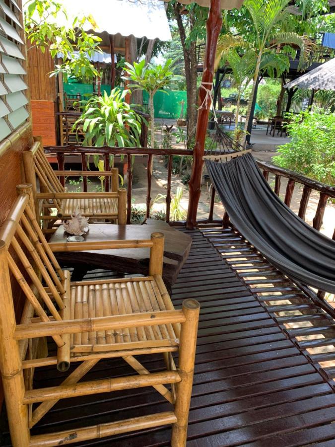 Montra Long Beach Bungalows Ko Lanta Buitenkant foto